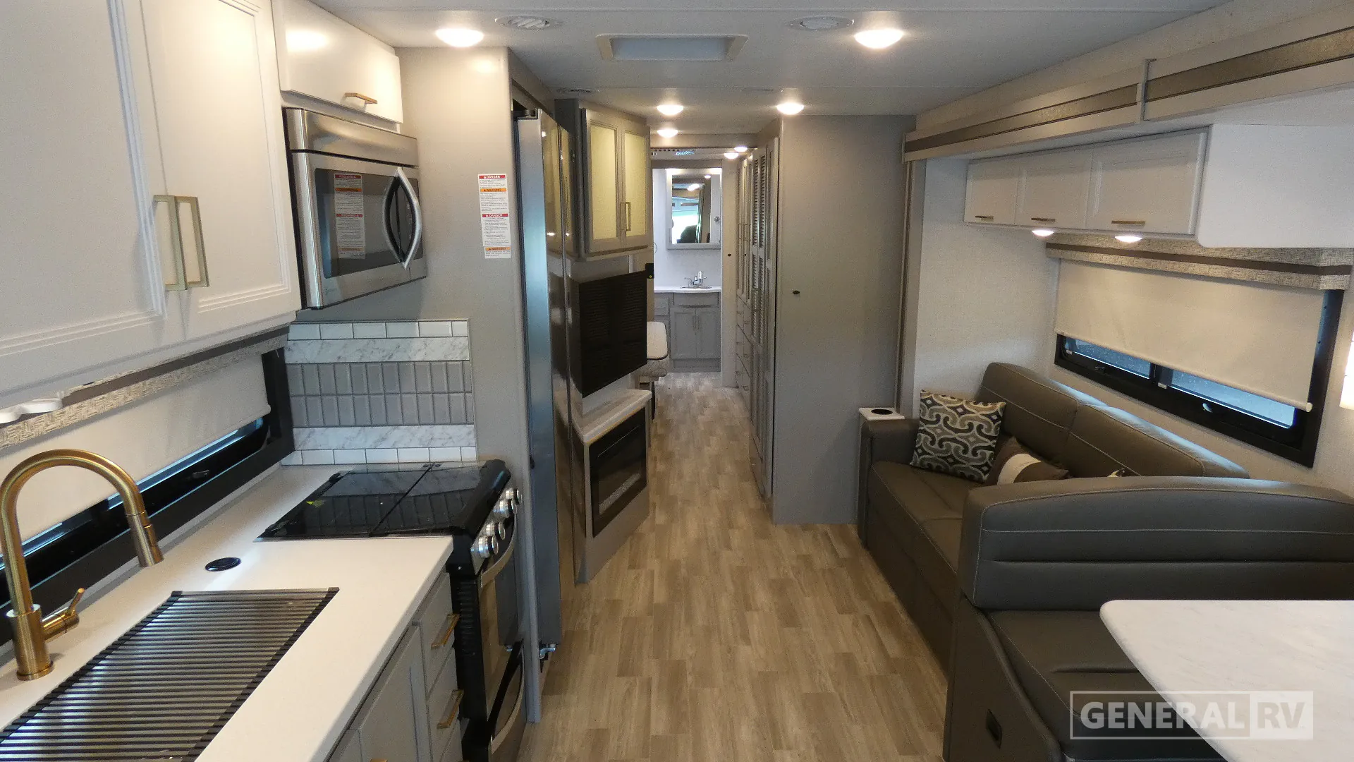 2026 Thor Motor Coach Windsport 35G - Photo 3