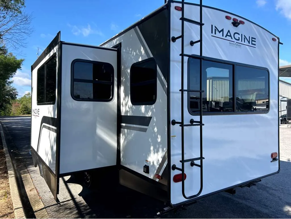 2026 Grand Design Imagine 2500RL - Photo 4