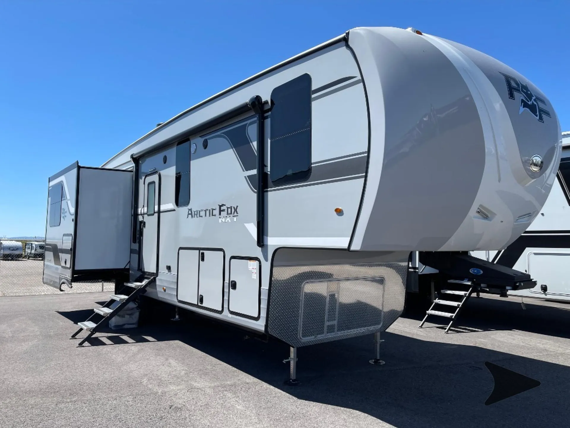 2027 Northwood Arctic Fox NXT 325MK - Photo 3