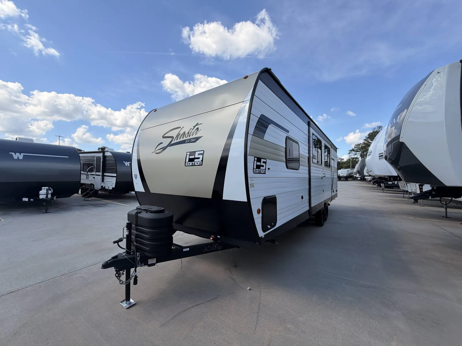 2027 Coachmen Shasta I-5 527BHS - Photo 2