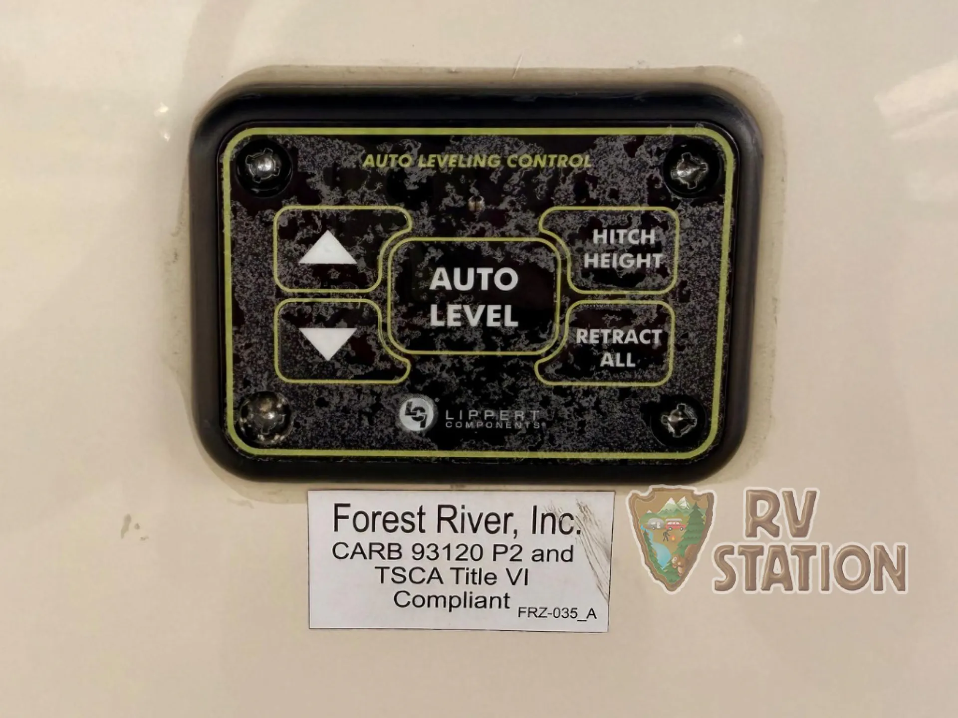 2021 Forest River Cedar Creek Silverback 37FLB - Photo 4
