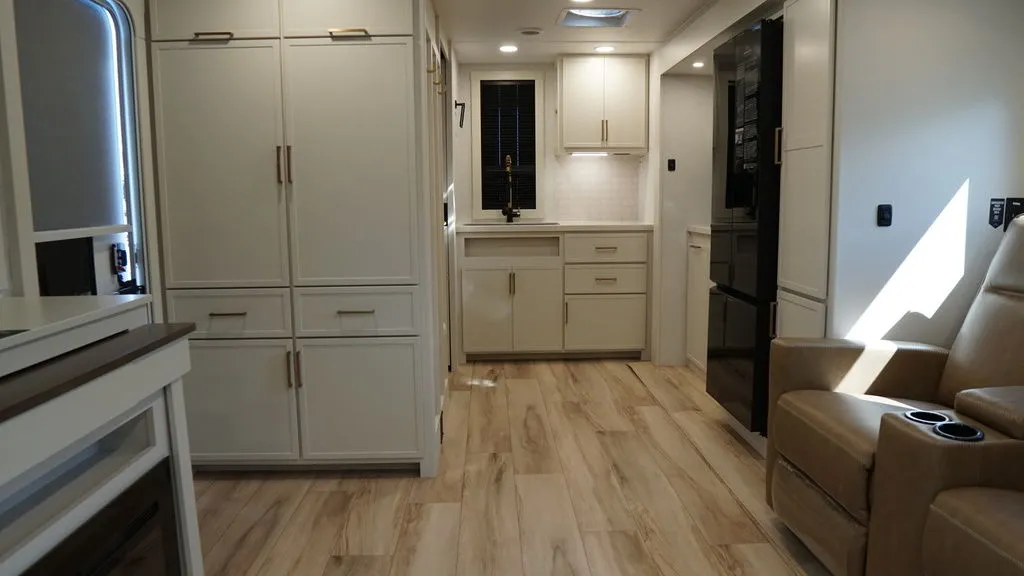 2026 Brinkley Model I 235, Photos photo 7