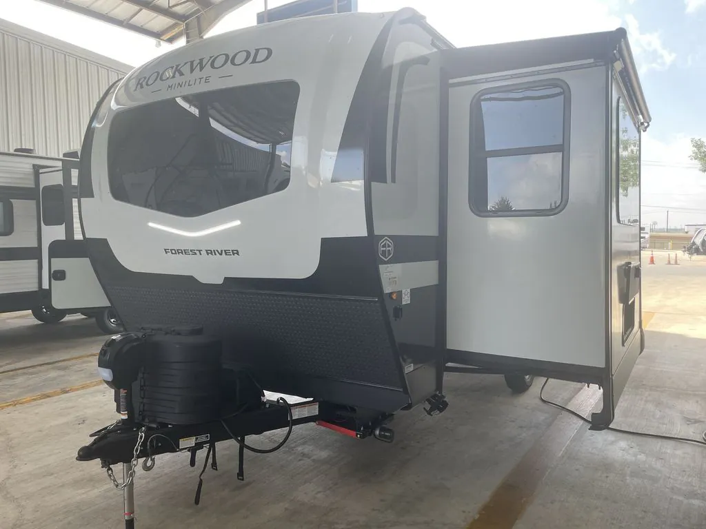 2027 Forest River Rockwood Mini Lite 2506FK - Photo 4