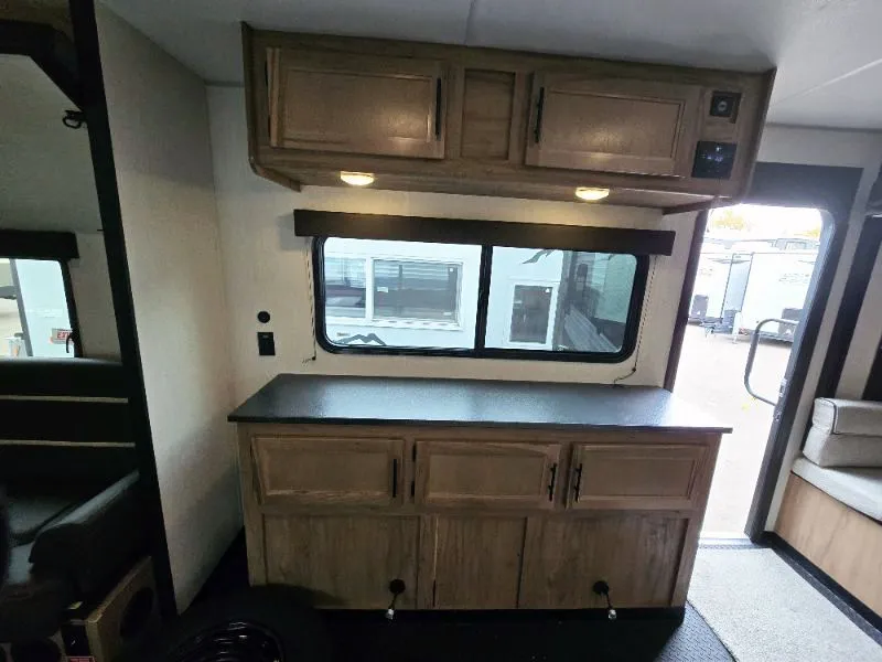 2025 Forest River Cherokee Grey Wolf 21GP, Photos photo 10