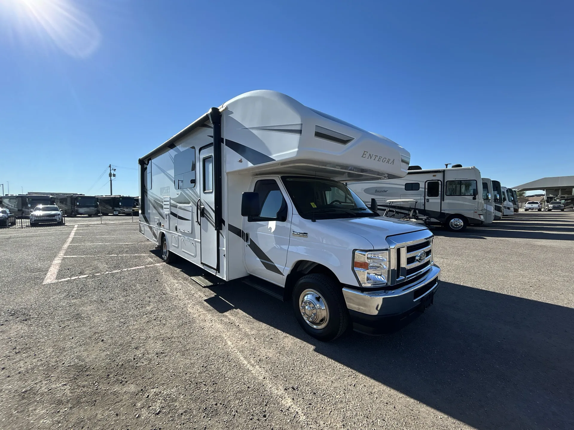 2023 Entegra Coach Odyssey 27U - Photo 2