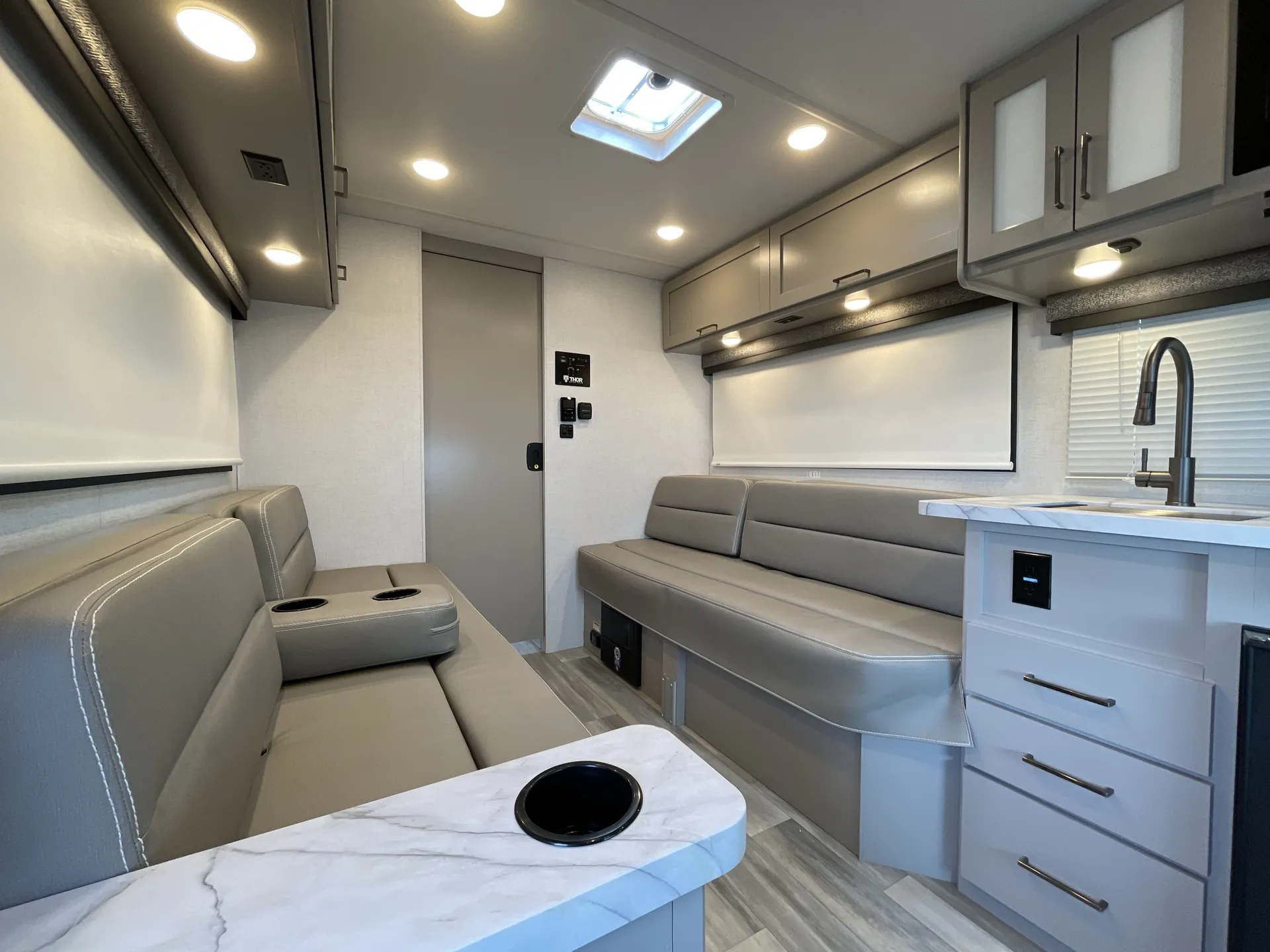 2026 Thor Motor Coach Coleman 19CX — living area main