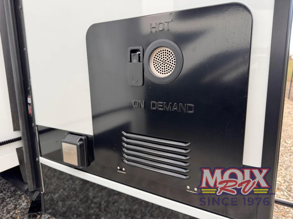 2026 Brinkley Model Ix 23X, Photos photo 18