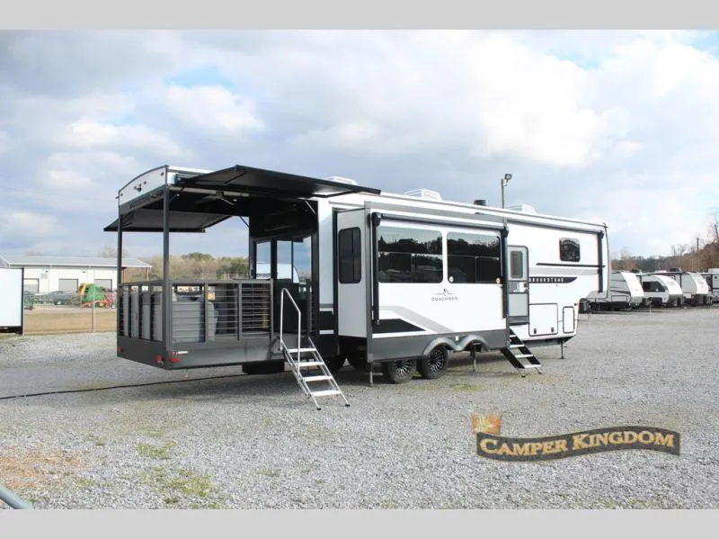 2025 Coachmen Brookstone 318RLL - Photo 2