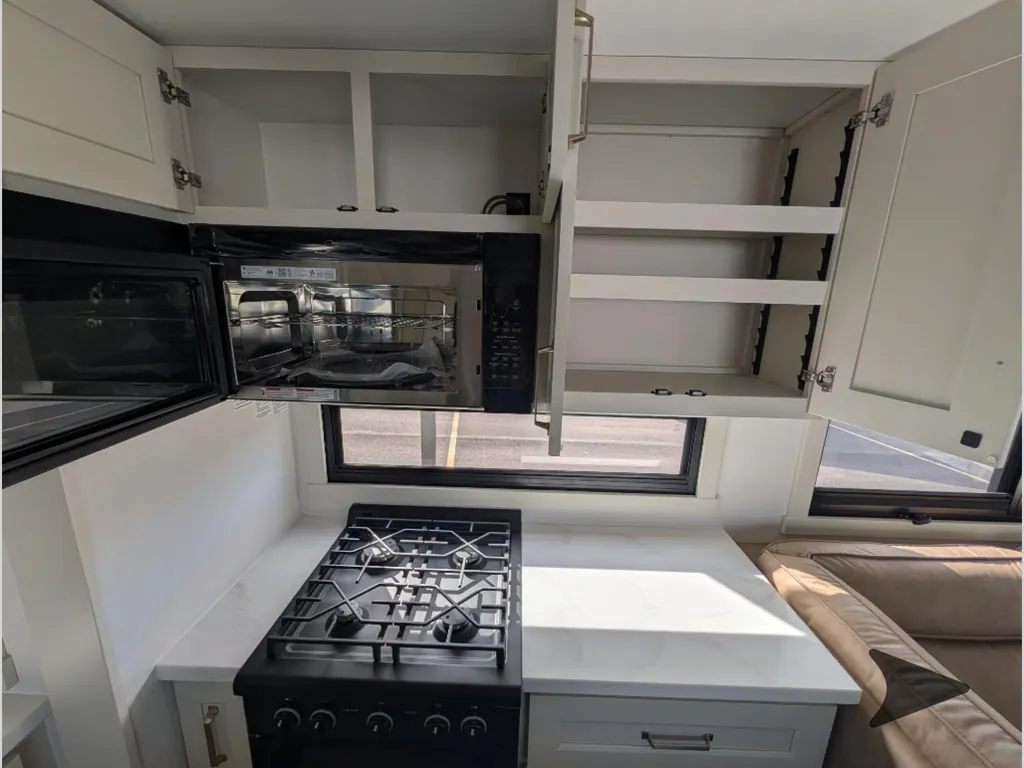 2027 Brinkley Model G 3970, Photos photo 22