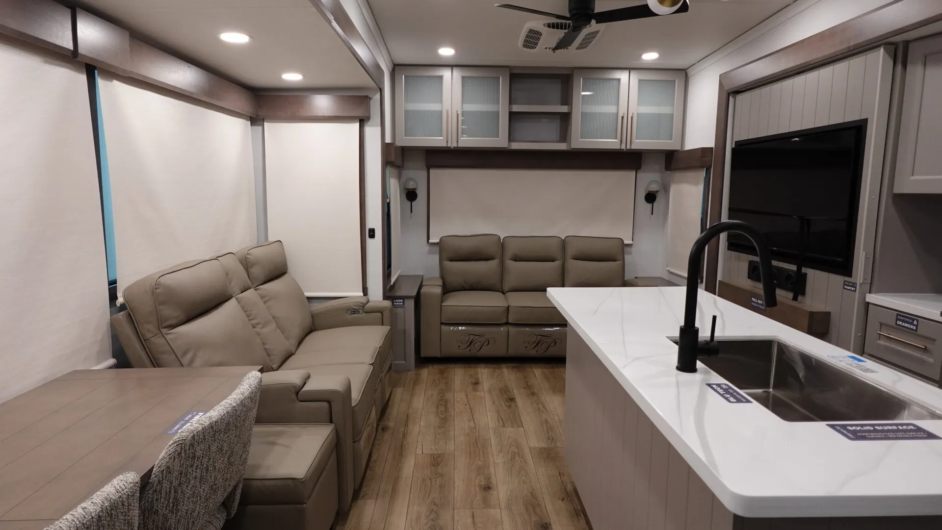 2026 Alliance RV Paradigm 310RL - Photo 3