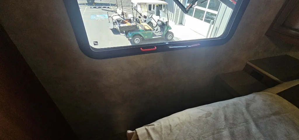 2015 Fleetwood Flair 26E, Photos photo 28