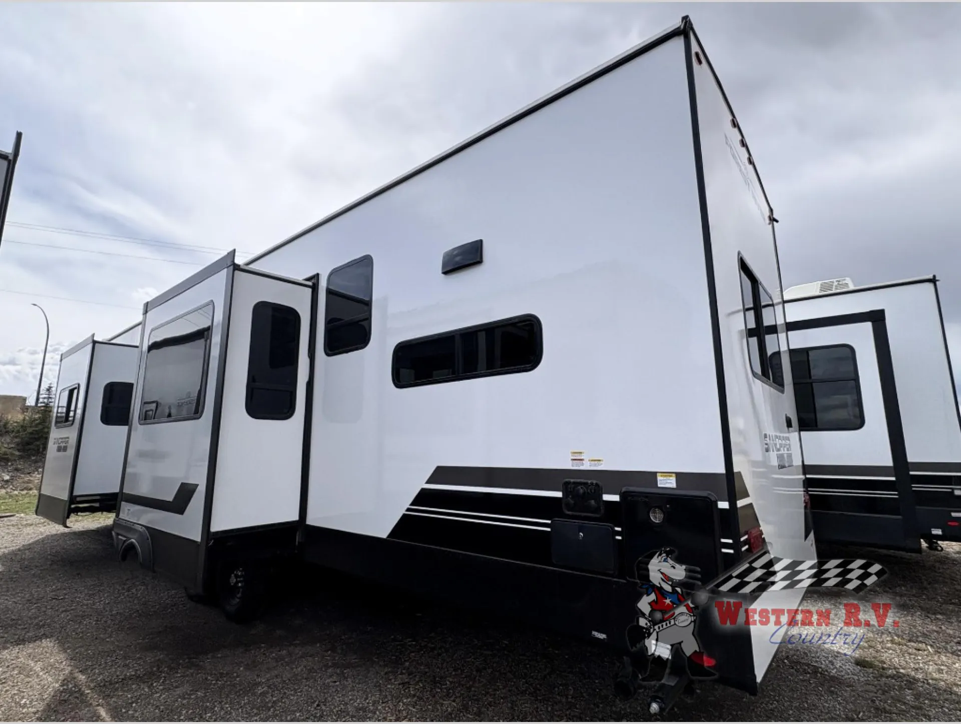 2025 Forest River Sandpiper Destination Trailers 395MMG - Photo 3