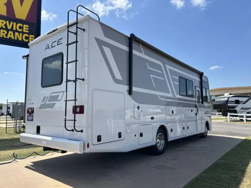 2026 Thor Motor Coach A.C.E 29D - Photo 3