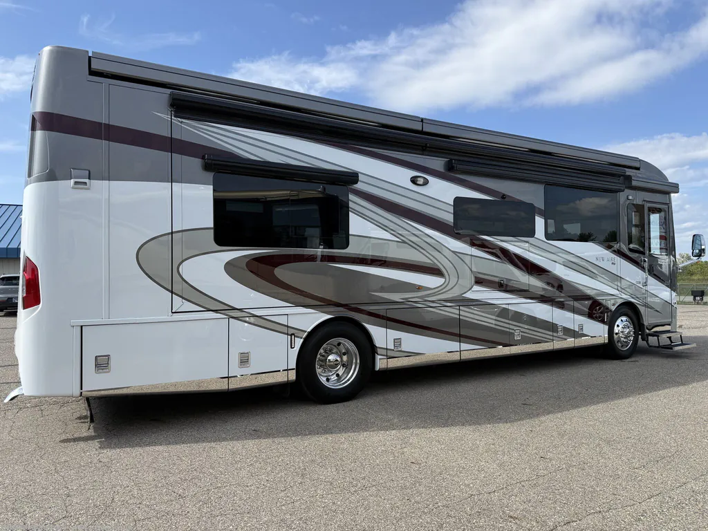 2022 Newmar New Aire 3543, Photos photo 5
