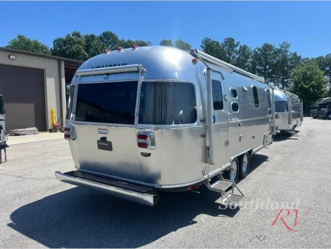 2026 Airstream International 25FB - Photo 4