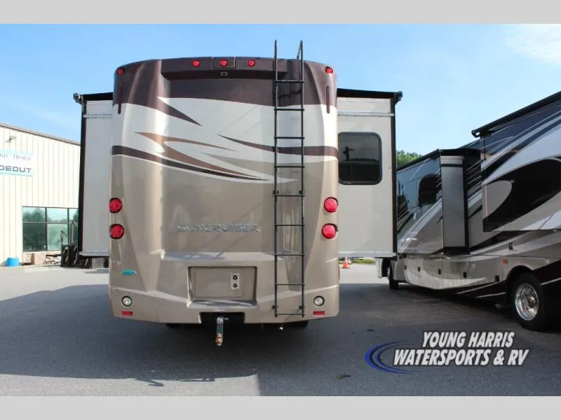 2015 Winnebago ITASCA 32H - Photo 4