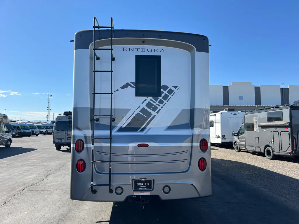 2027 Entegra Coach Accolade 37K, Photos photo 35