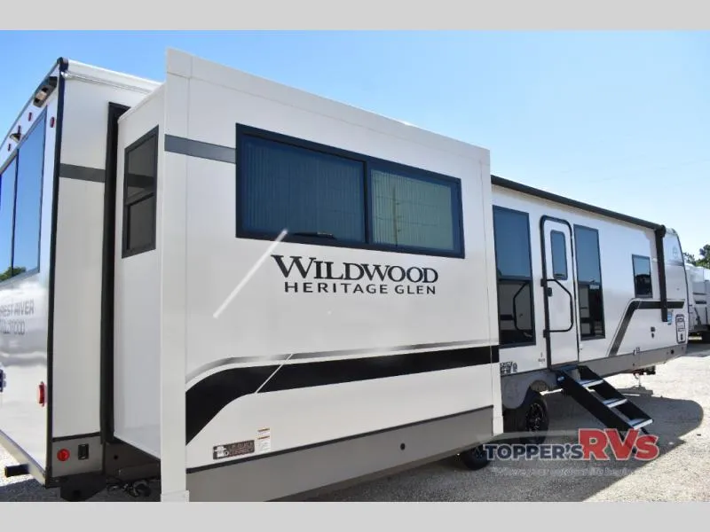 2026 Forest River Wildwood Heritage Glen 323RLI - Photo 4