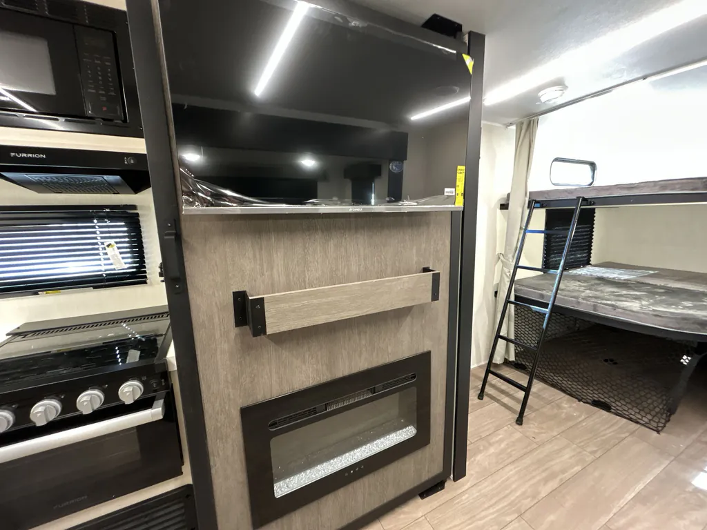 2026 Forest River Alpha Wolf 24TRUNK, Photos photo 14