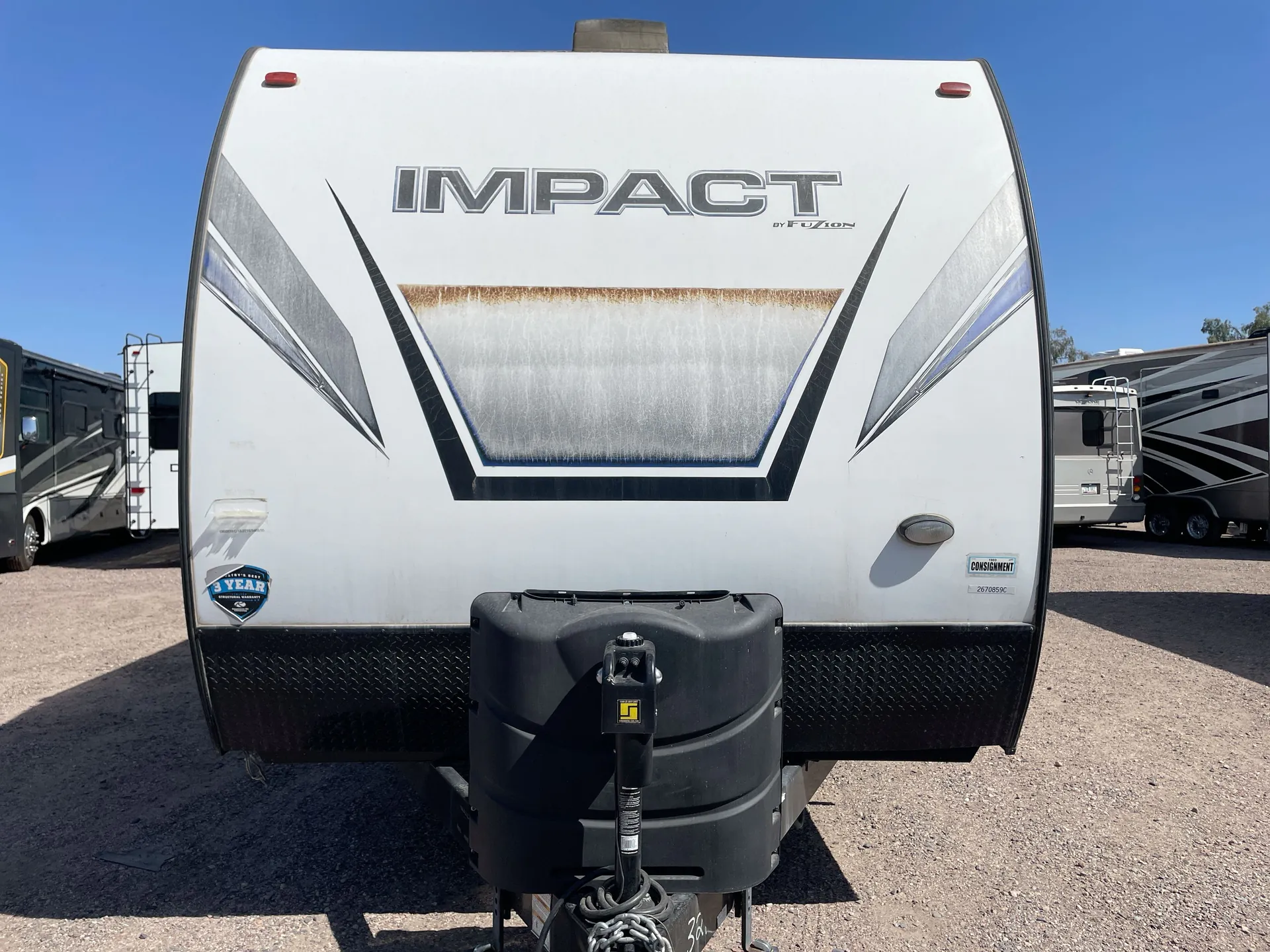 2018 Keystone Impact 3216 — front