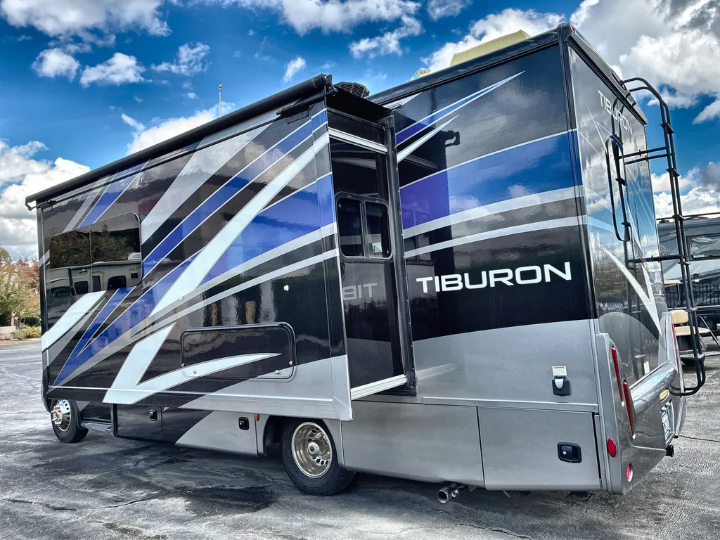 2020 Thor Motor Coach Tiburon 24FB, Photos photo 11