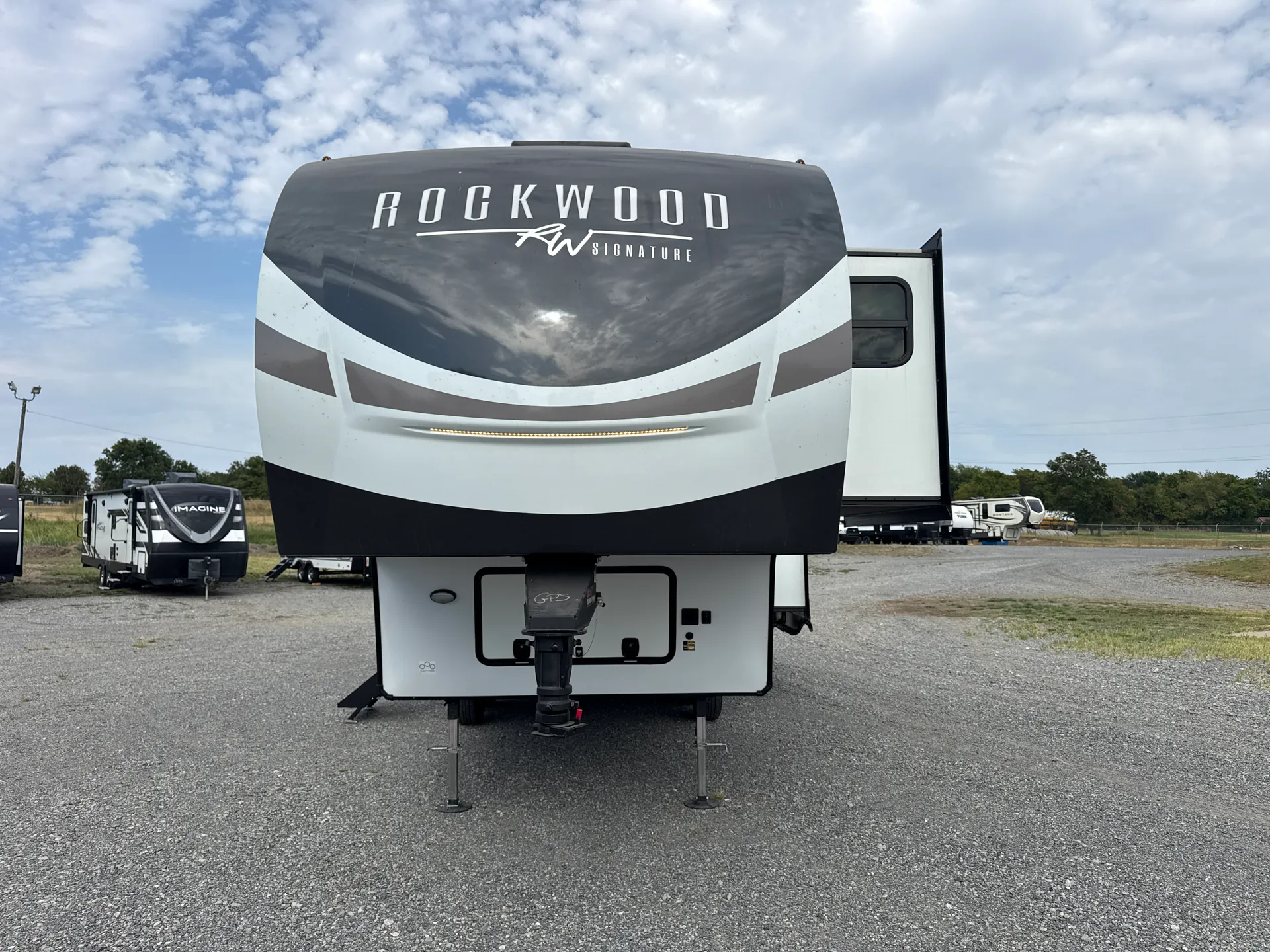 2023 Forest River Rockwood Signature 2442BS - Photo 3