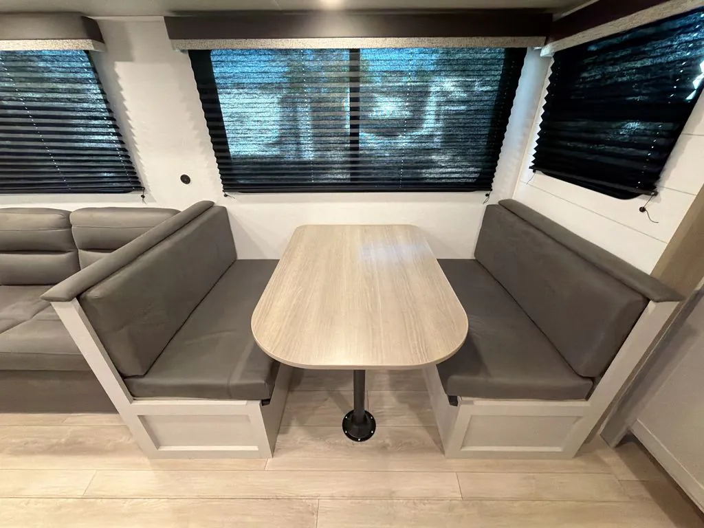 2027 Jayco Jay Flight SLX 262RLSW, Photos photo 12