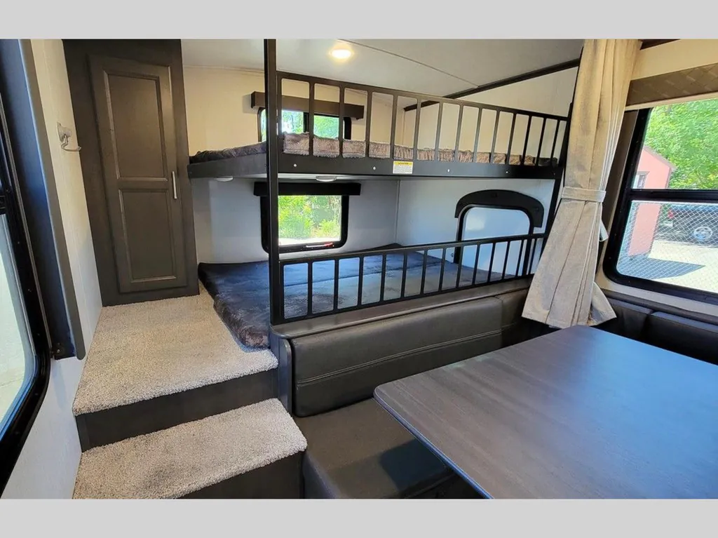 2024 Keystone RV Cougar Half-Ton 30BHS, Photos photo 17