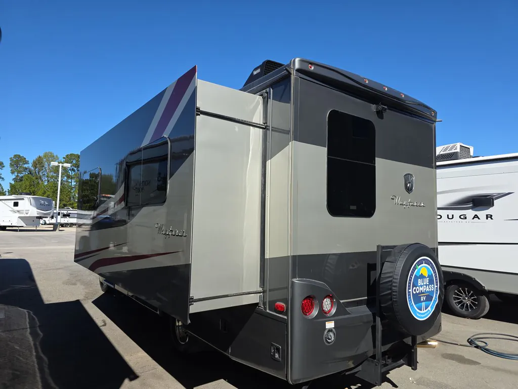 2019 Tiffin Wayfarer 24 FW, Photos photo 4