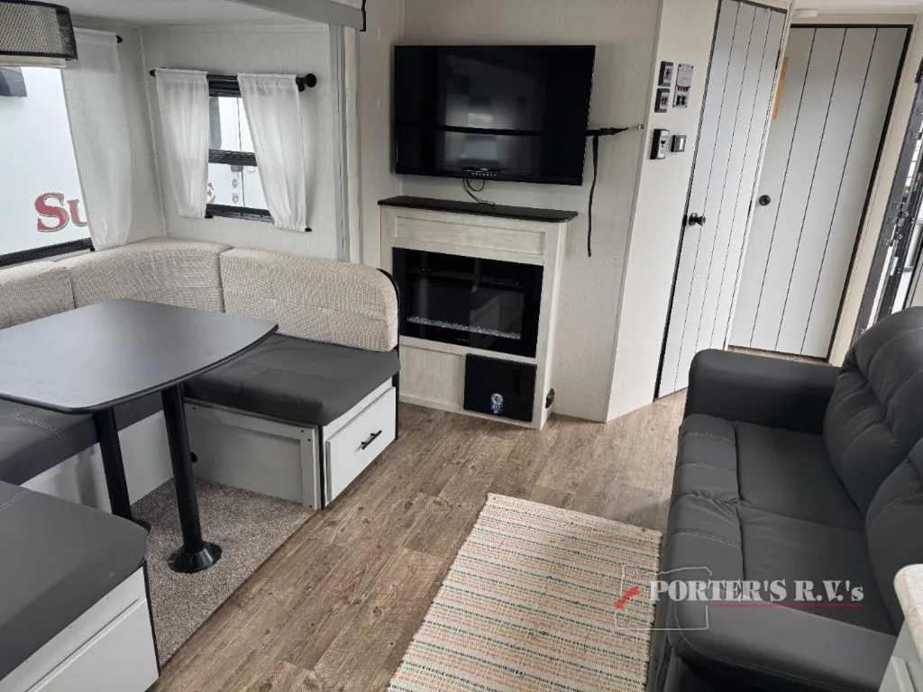 2022 Forest River Vibe 25RK, Photos photo 18