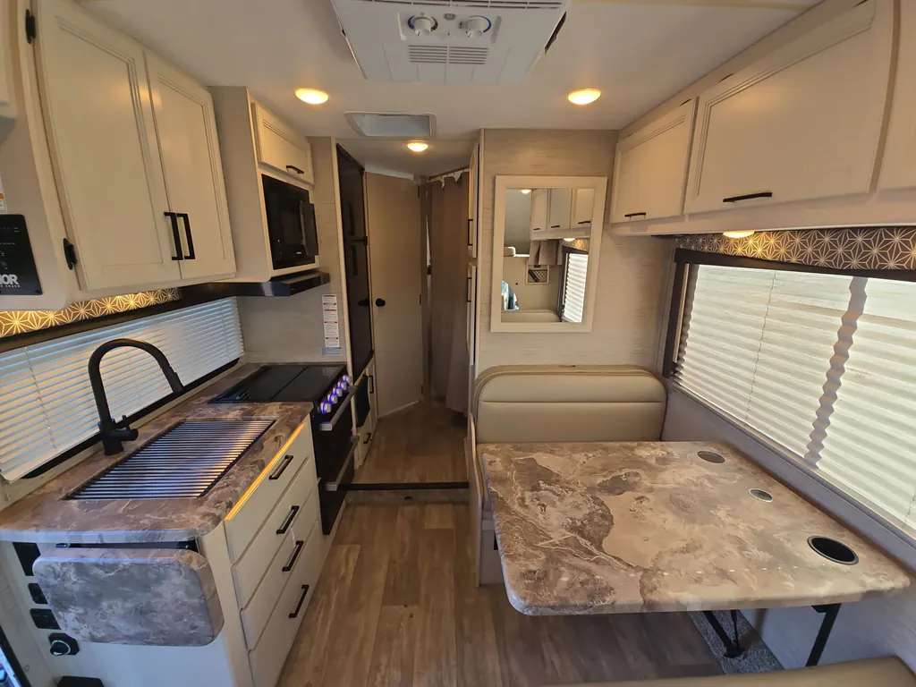 2024 Thor Motor Coach Freedom Elite 22FE, Photos photo 3