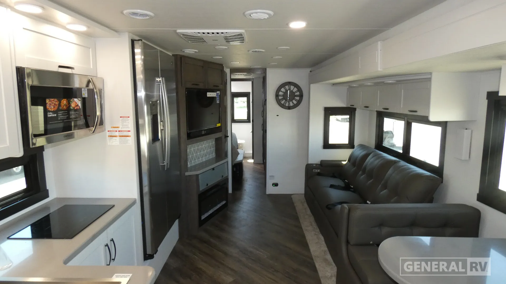 2026 Entegra Coach Accolade 37K - Photo 3
