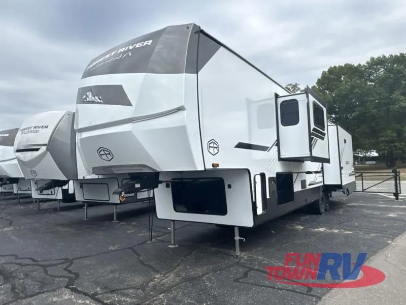 2026 Forest River Sierra 3900HBLR - Photo 4