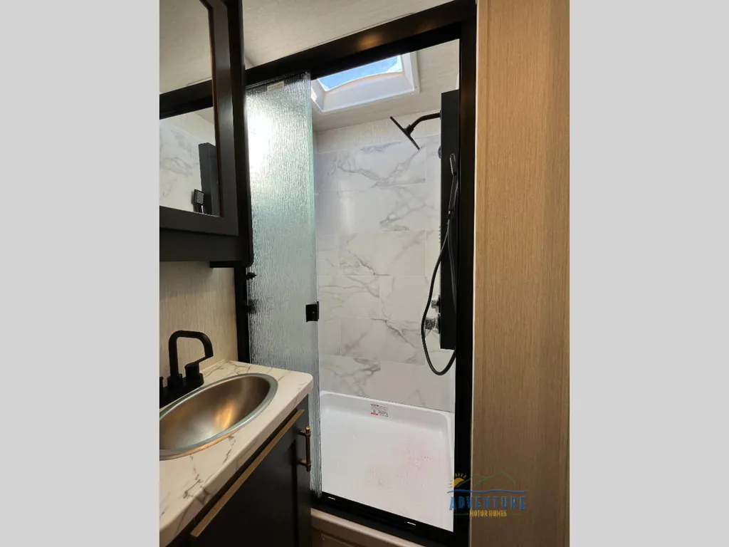 2027 Nexus Maximus 32MX, Photos photo 15