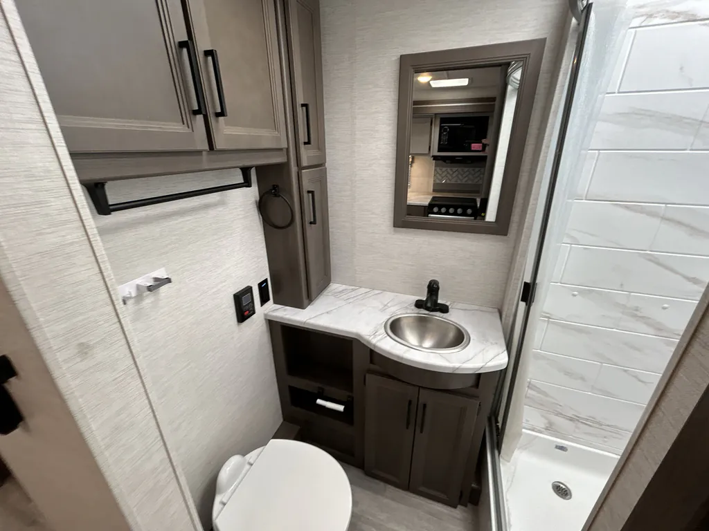 2024 Thor Motor Coach Freedom Traveler A29, Photos photo 16