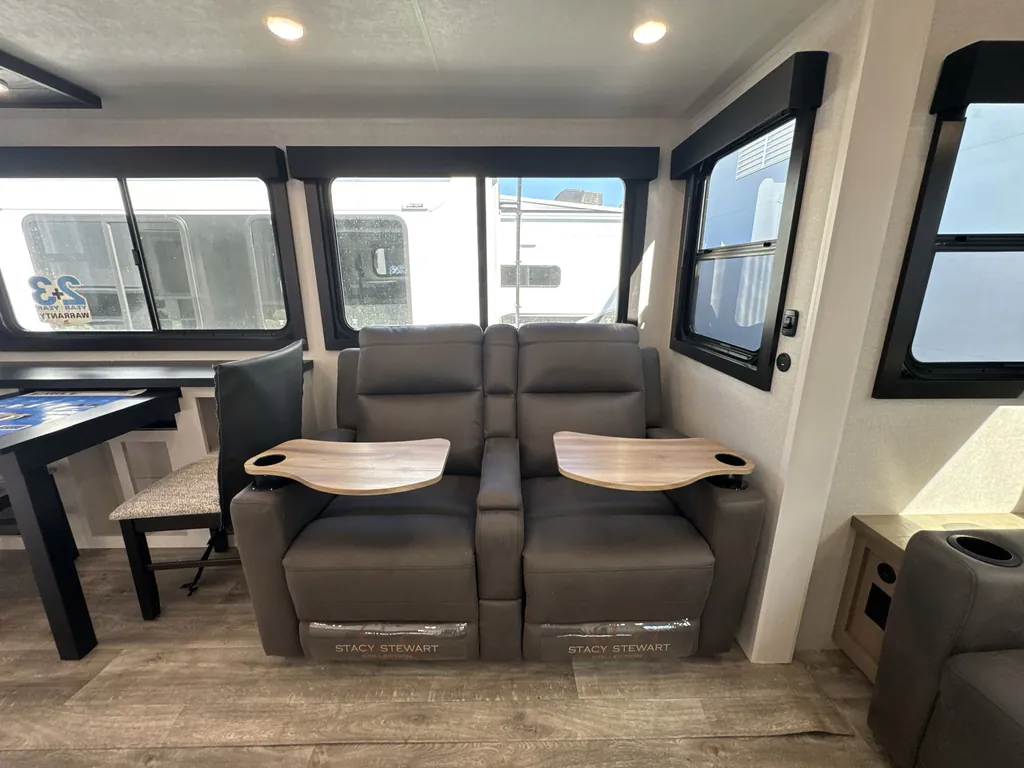 2026 Jayco Eagle 321RSTS, Photos photo 12