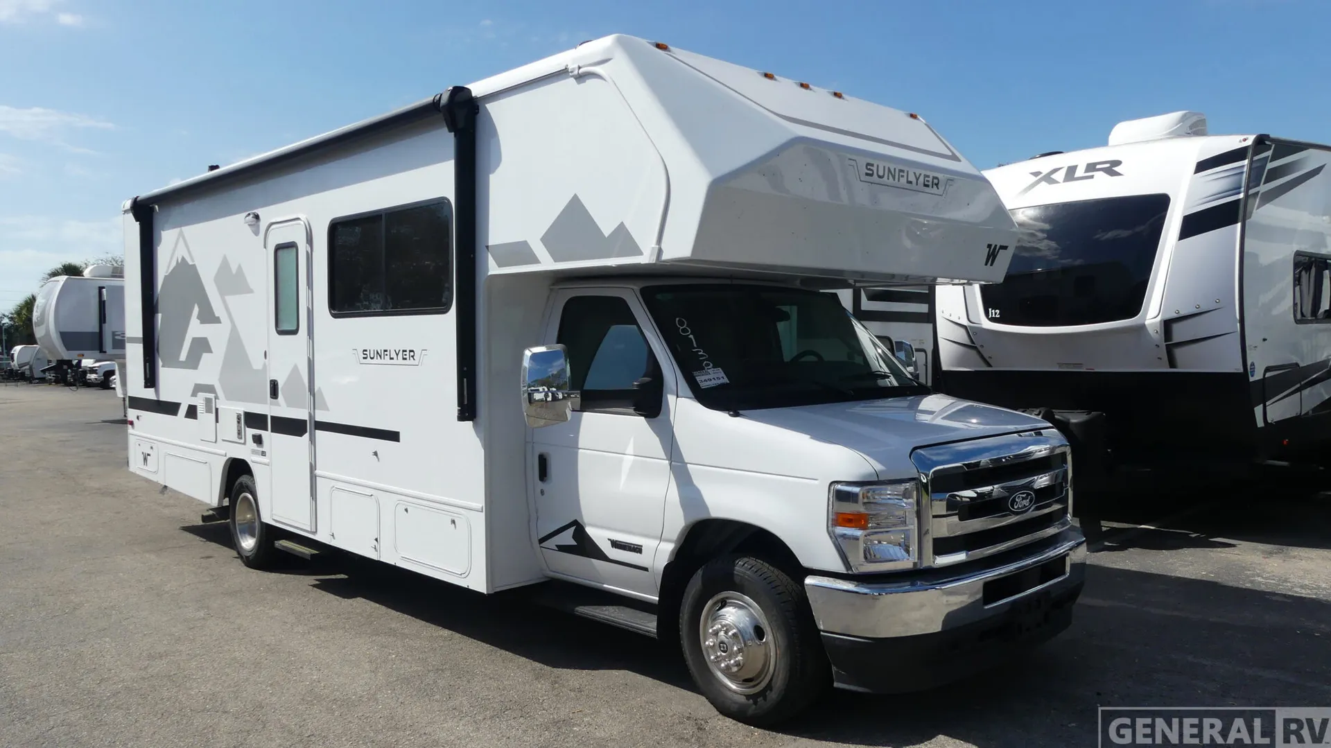 2027 Winnebago Sunflyer 26FE - Photo 2