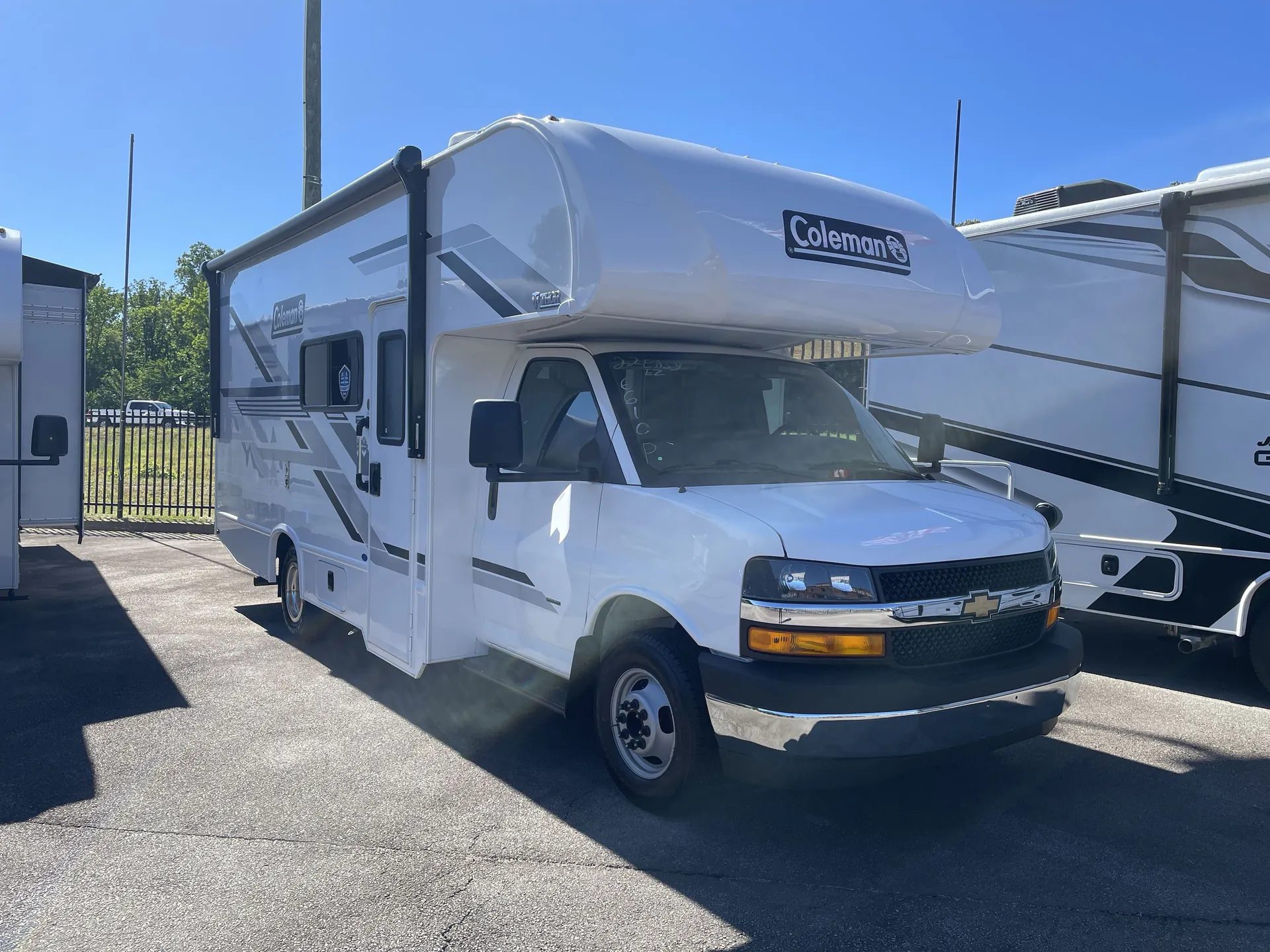 2027 Thor Motor Coach Coleman 22EZ - Photo 2