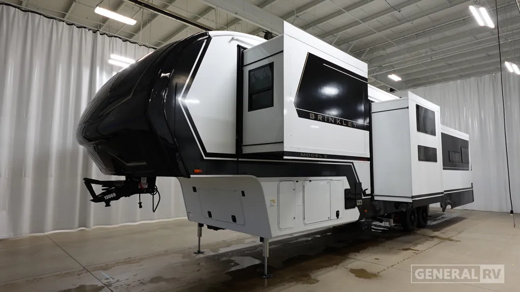 2026 Brinkley Model Z 3610, Photos photo 5