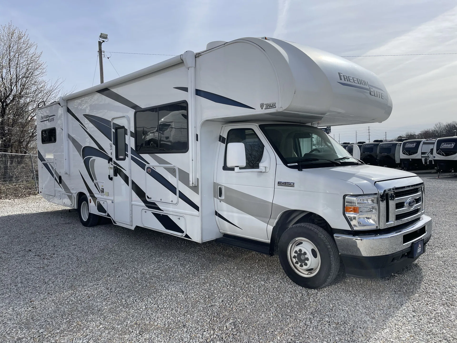 2023 Thor Motor Coach Freedom Elite 31FE - Photo 2