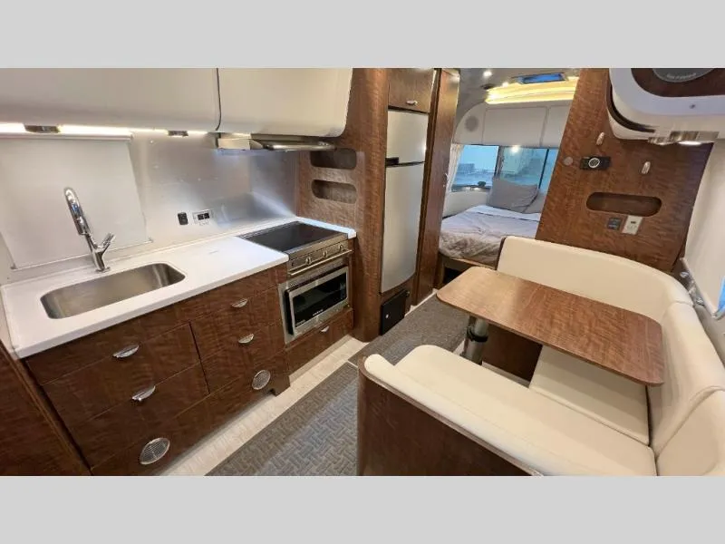 2020 Airstream Globetrotter 23FB - Photo 4