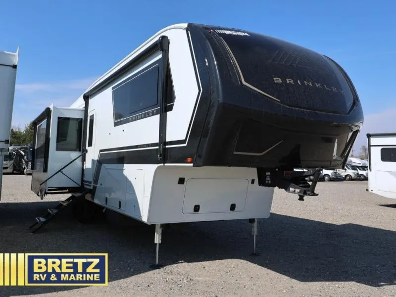 2026 Brinkley Model Z 3200 - Main photo