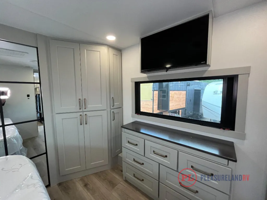 2026 Brinkley Model G 3970, Photos photo 27