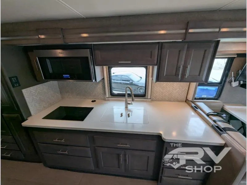 2022 Thor Motor Coach Palazzo 33.6 - Photo 4