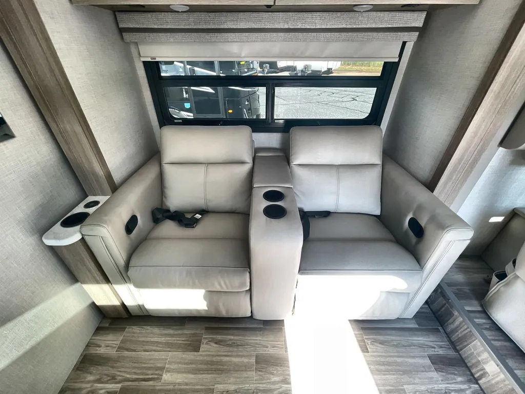 2026 Thor Motor Coach Axis 26.2, Photos photo 16