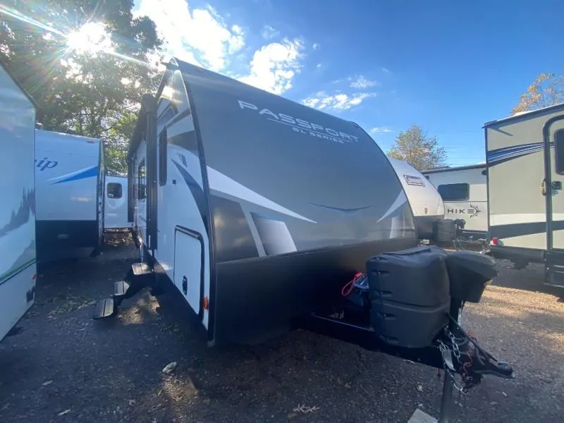 2021 Keystone Passport 219BH SL Series - Photo 2