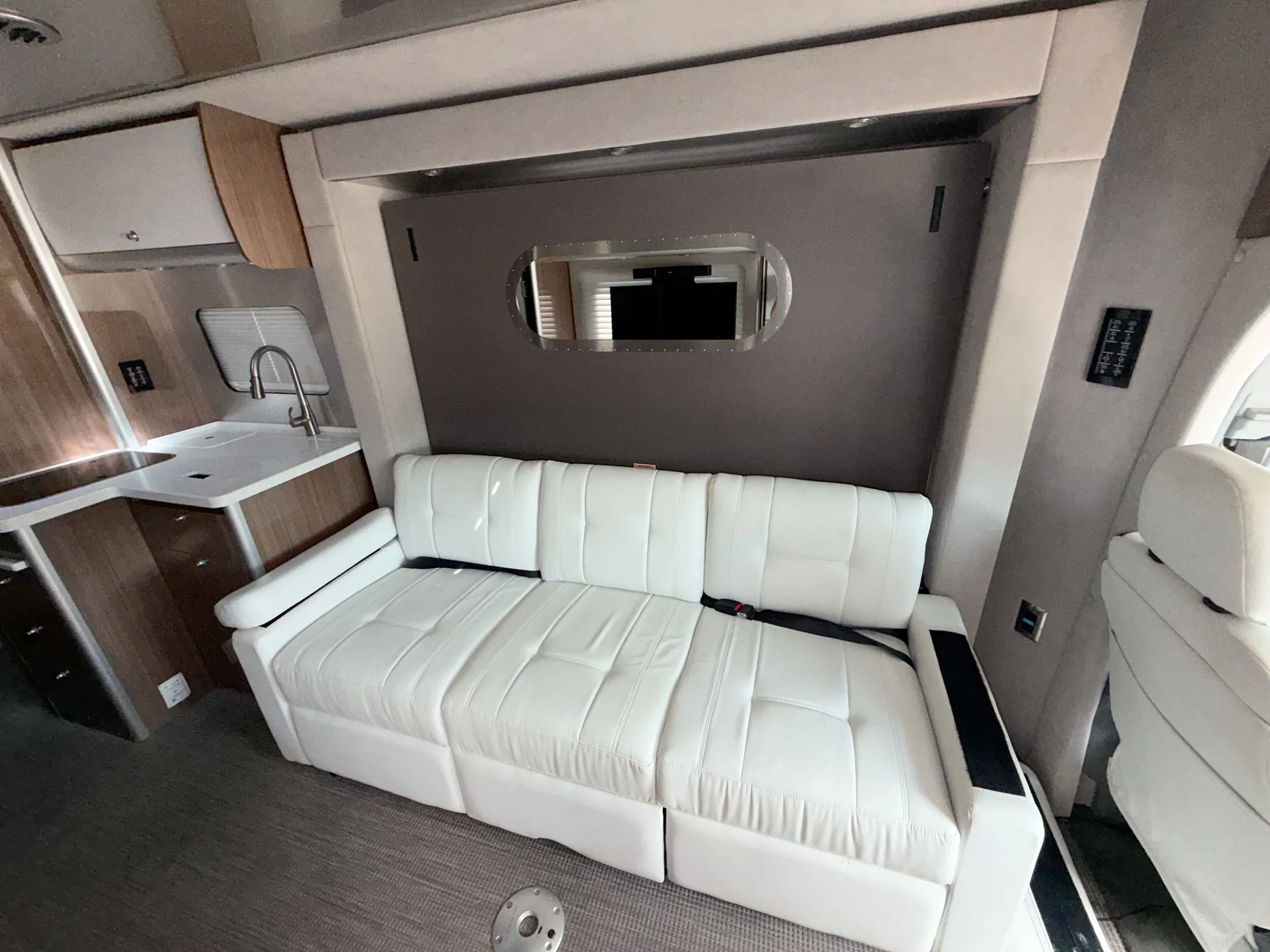 2018 airstream Atlas Murphy Suite — living area main