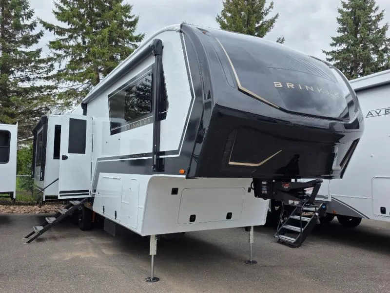 2026 Brinkley Model Z 3200 - Main photo