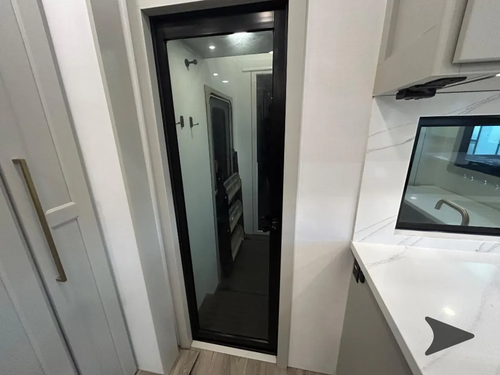 2025 Brinkley Model G 3250, Photos photo 39