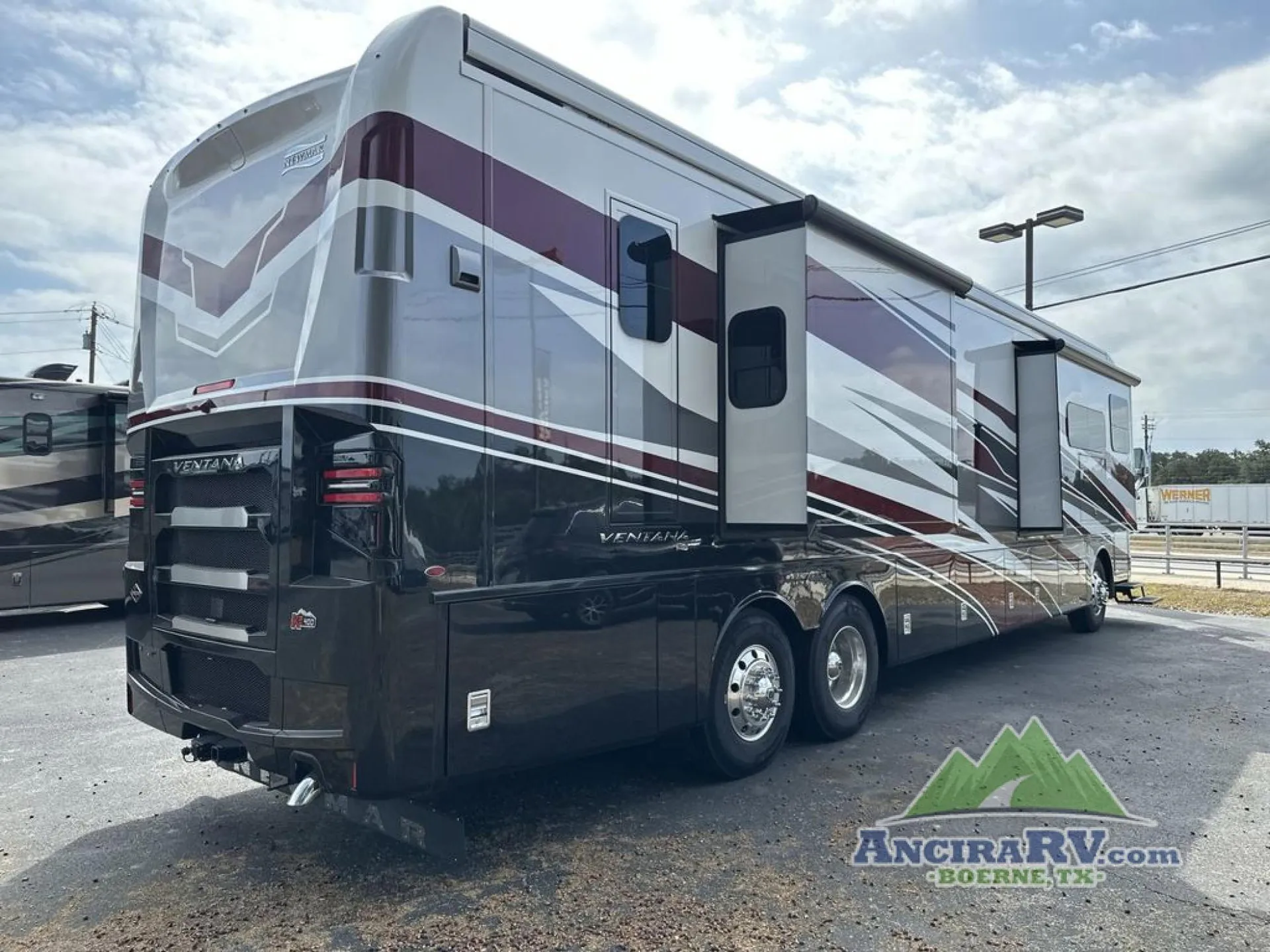 2026 Newmar Ventana 4340 - Photo 3